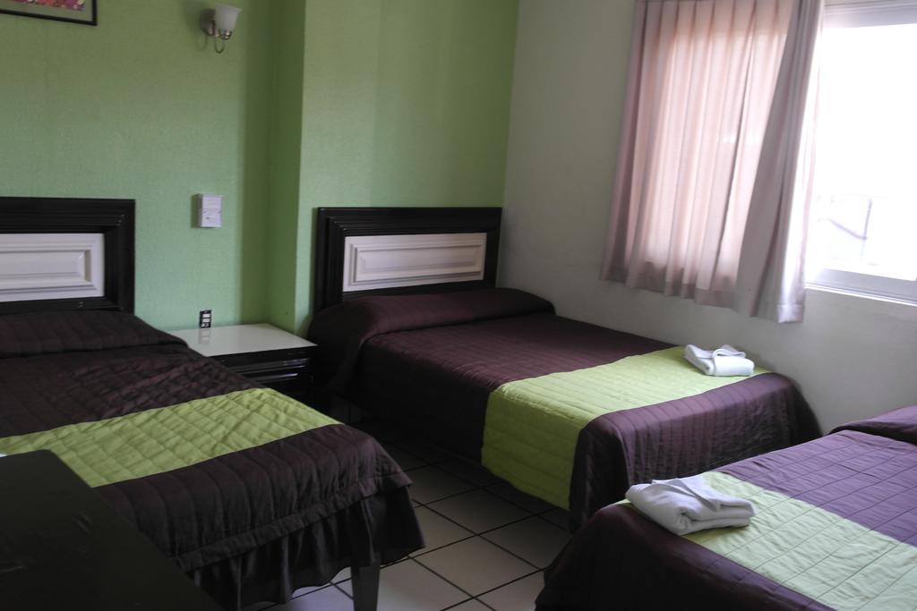 Hotel El Roble Tuxtla Gutiérrez Exteriör bild