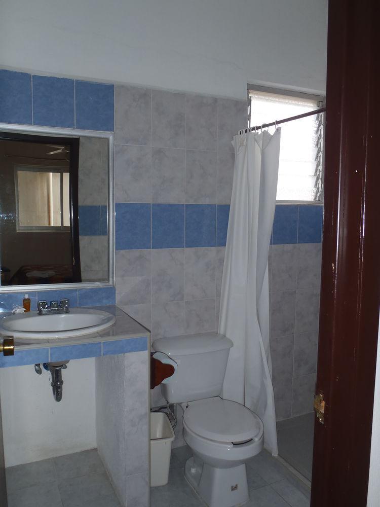 Hotel El Roble Tuxtla Gutiérrez Exteriör bild